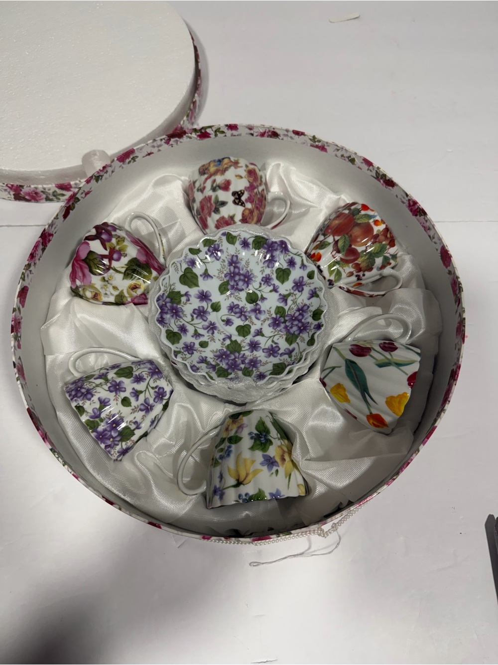 12-Piece Floral and Fruit Porcelain Tea Cup and Saucer Set with Gift Box